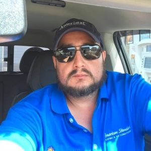 Meet your Posher, Adalberto